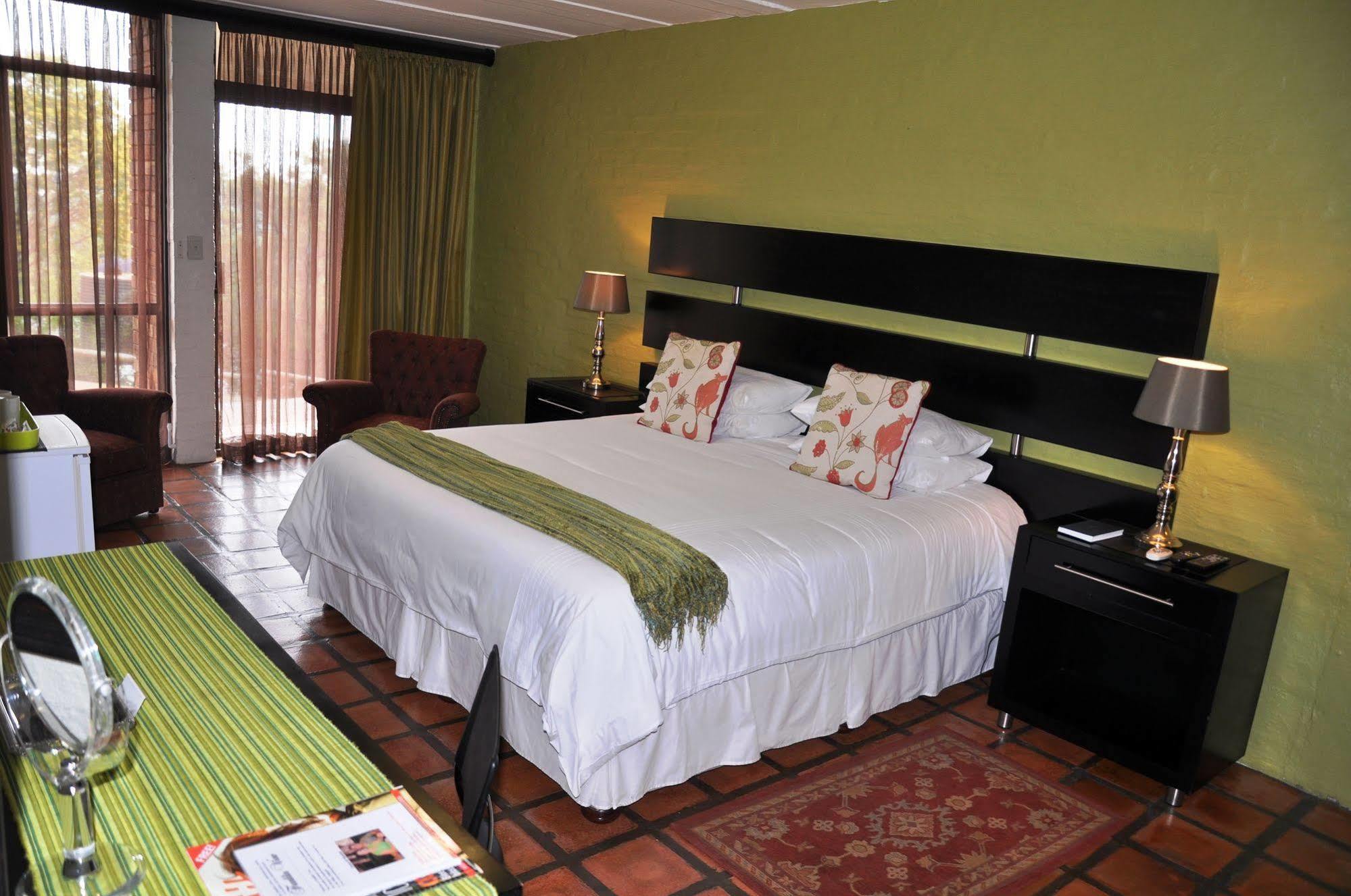 Franklin View Guesthouse Bloemfontein Extérieur photo